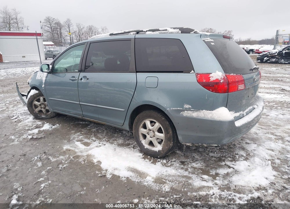 2005 TOYOTA SIENNA XLE VIN: 5TDZA22C35S307139