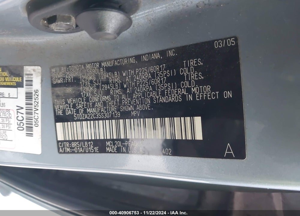 2005 TOYOTA SIENNA XLE VIN: 5TDZA22C35S307139