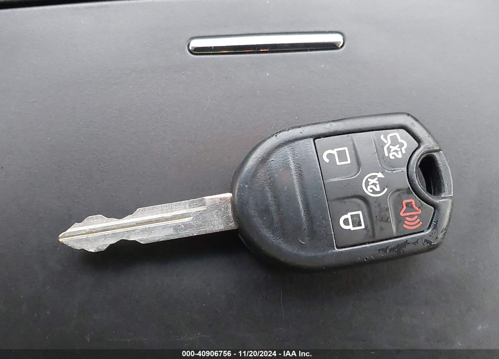 2013 FORD TAURUS SEL VIN: 1FAHP2E82DG111449