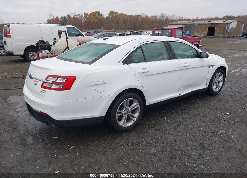 2013 FORD TAURUS SEL VIN: 1FAHP2E82DG111449