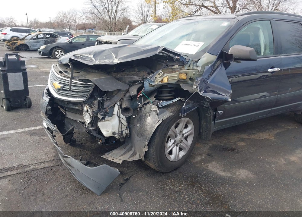 2017 CHEVROLET TRAVERSE LS VIN: 1GNKVFED2HJ280123