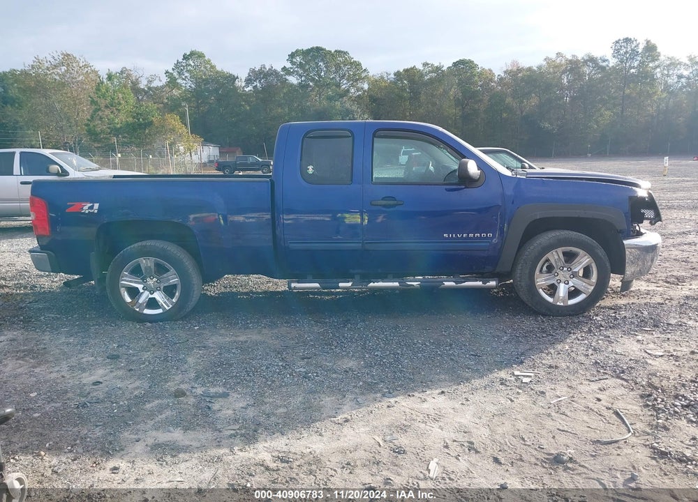 2013 CHEVROLET SILVERADO 1500 LT VIN: 1GCRKSE70DZ119347