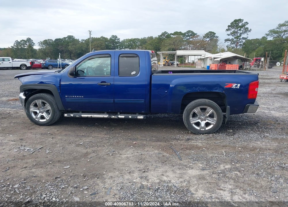 2013 CHEVROLET SILVERADO 1500 LT VIN: 1GCRKSE70DZ119347