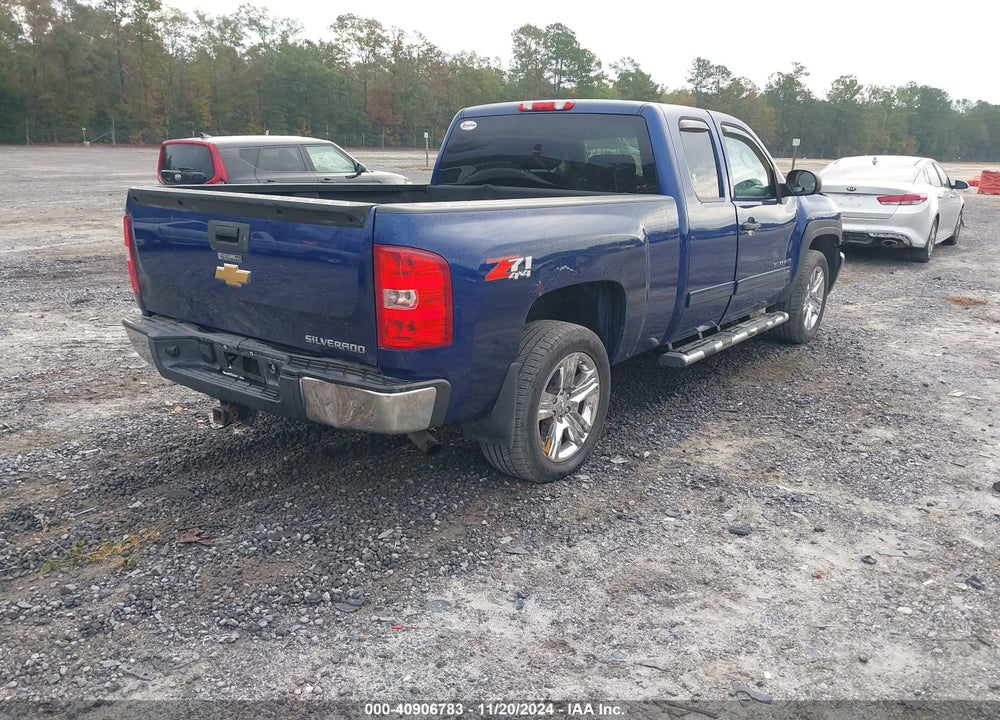 2013 CHEVROLET SILVERADO 1500 LT VIN: 1GCRKSE70DZ119347