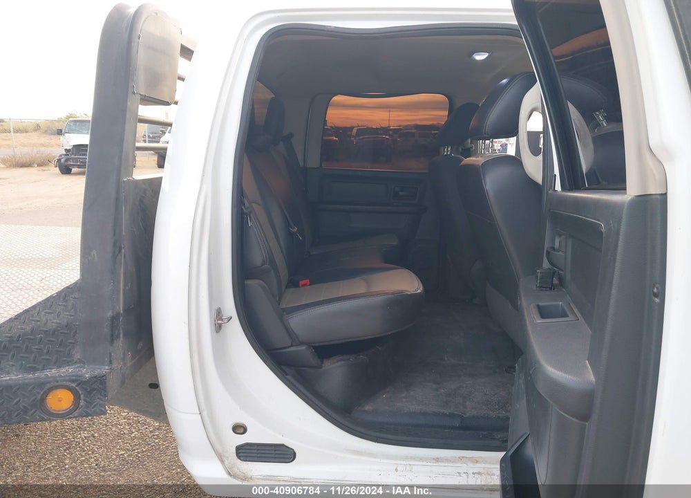 2011 RAM 3500 HD CHASSIS ST/SLT/LAIE VIN: 3D6WZ4CL4BG516187