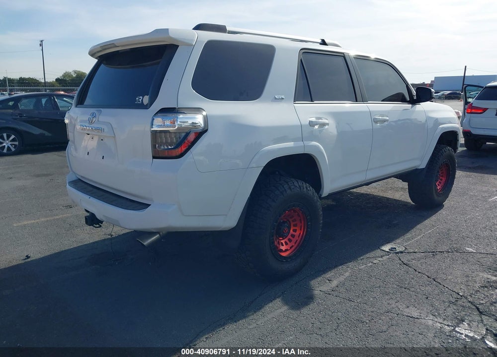 2020 TOYOTA 4RUNNER SR5 VIN: JTEBU5JR0L5791477