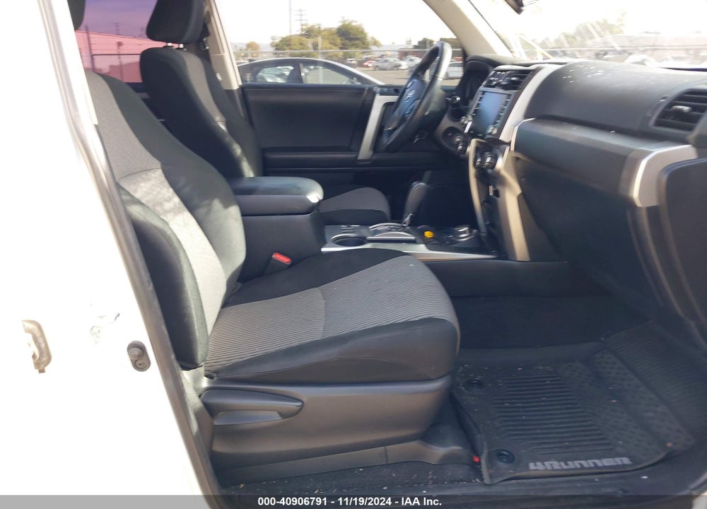 2020 TOYOTA 4RUNNER SR5 VIN: JTEBU5JR0L5791477