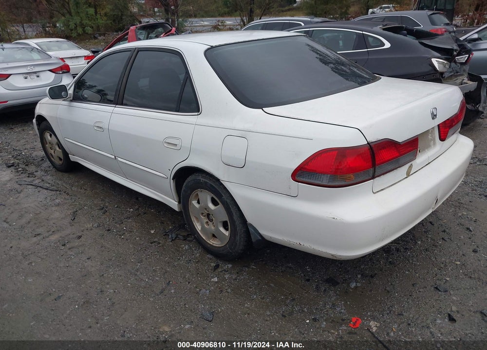 2002 HONDA ACCORD 3.0 EX VIN: 1HGCG16502A065169