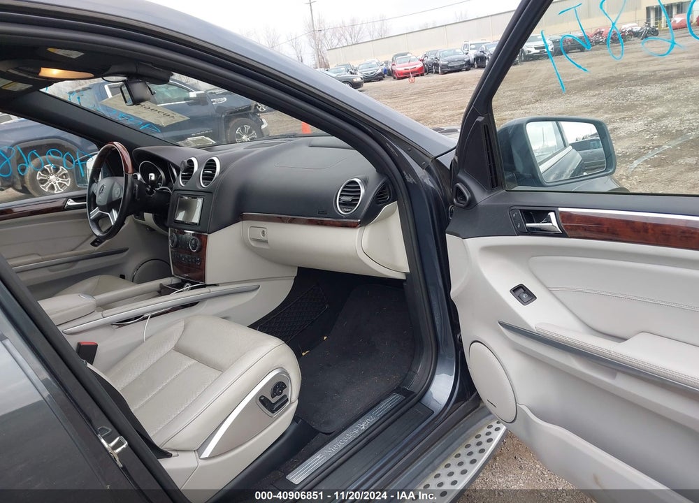 2011 MERCEDES-BENZ GL 550 4MATIC VIN: 4JGBF8GE5BA668019
