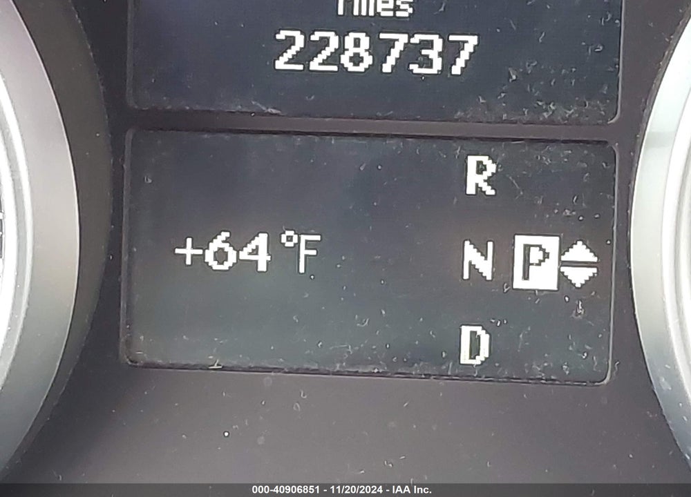 2011 MERCEDES-BENZ GL 550 4MATIC VIN: 4JGBF8GE5BA668019