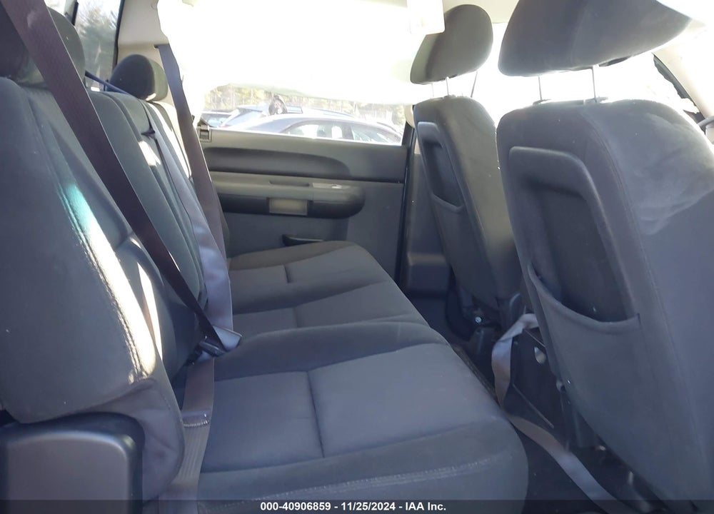 2011 CHEVROLET SILVERADO 1500 LT VIN: 1GCPKSE3XBF199016