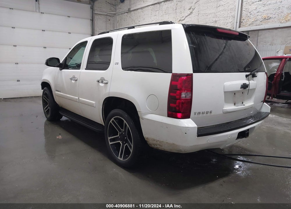 2008 CHEVROLET TAHOE LTZ VIN: 1GNFK13028R205713