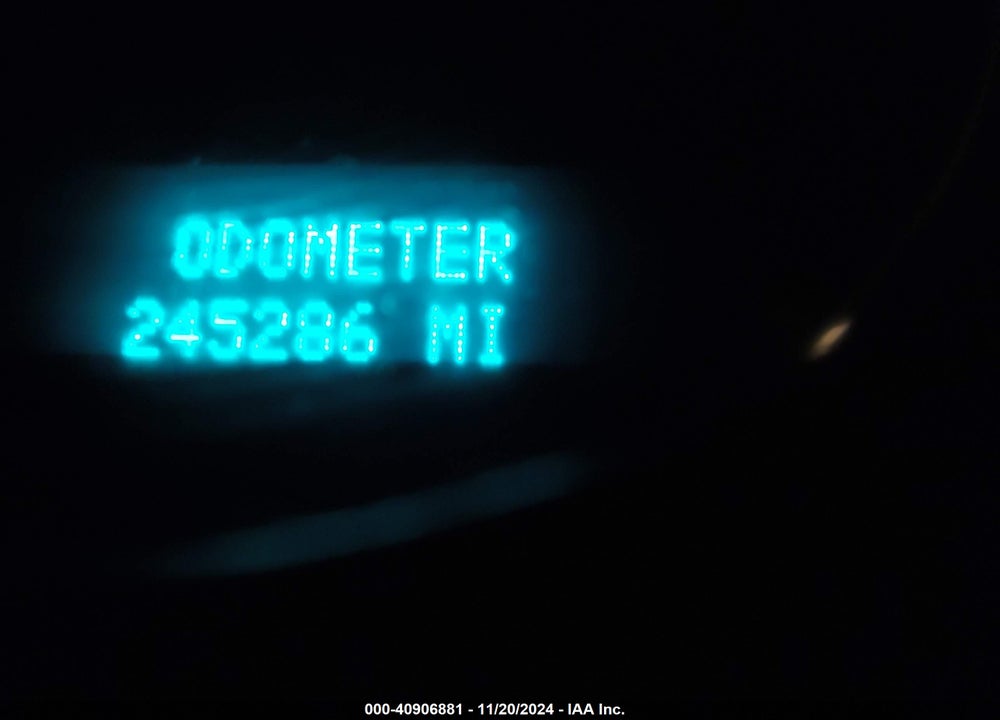 2008 CHEVROLET TAHOE LTZ VIN: 1GNFK13028R205713