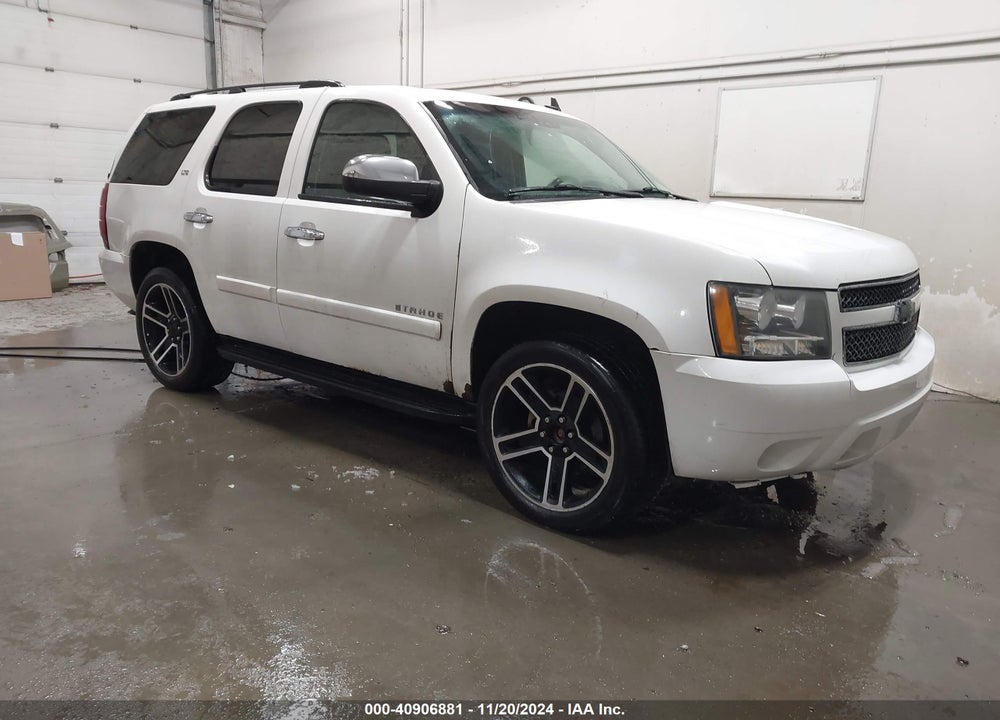 2008 CHEVROLET TAHOE LTZ VIN: 1GNFK13028R205713