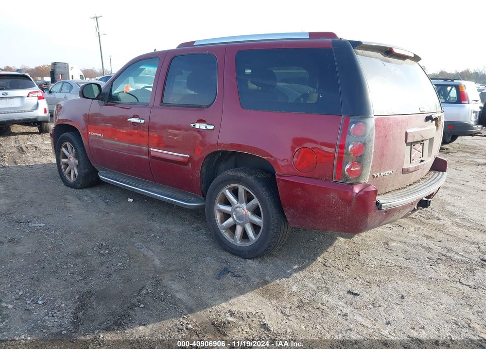 2008 GMC YUKON DENALI VIN: 1GKFK63848J117454