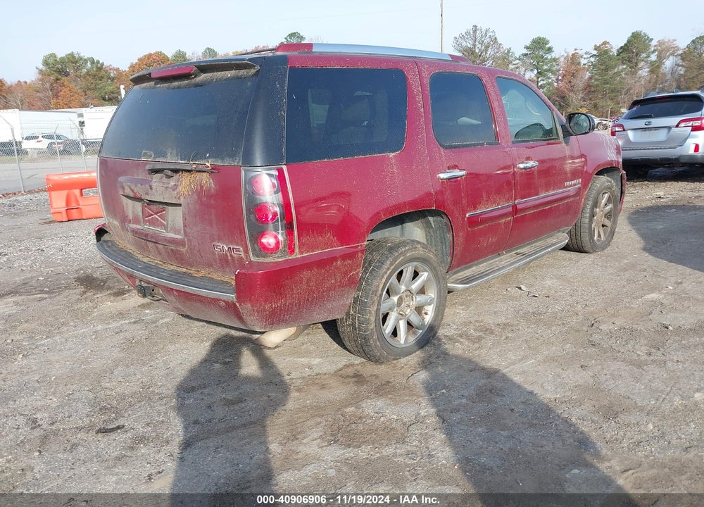2008 GMC YUKON DENALI VIN: 1GKFK63848J117454