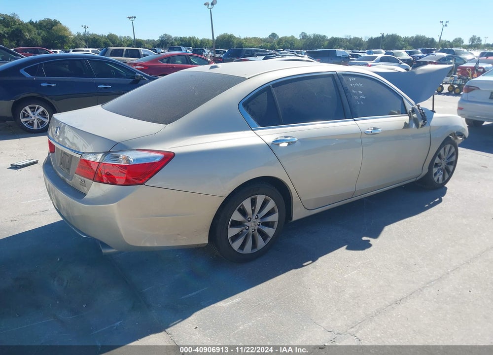2015 HONDA ACCORD EX-L V-6 VIN: 1HGCR3F88FA032636