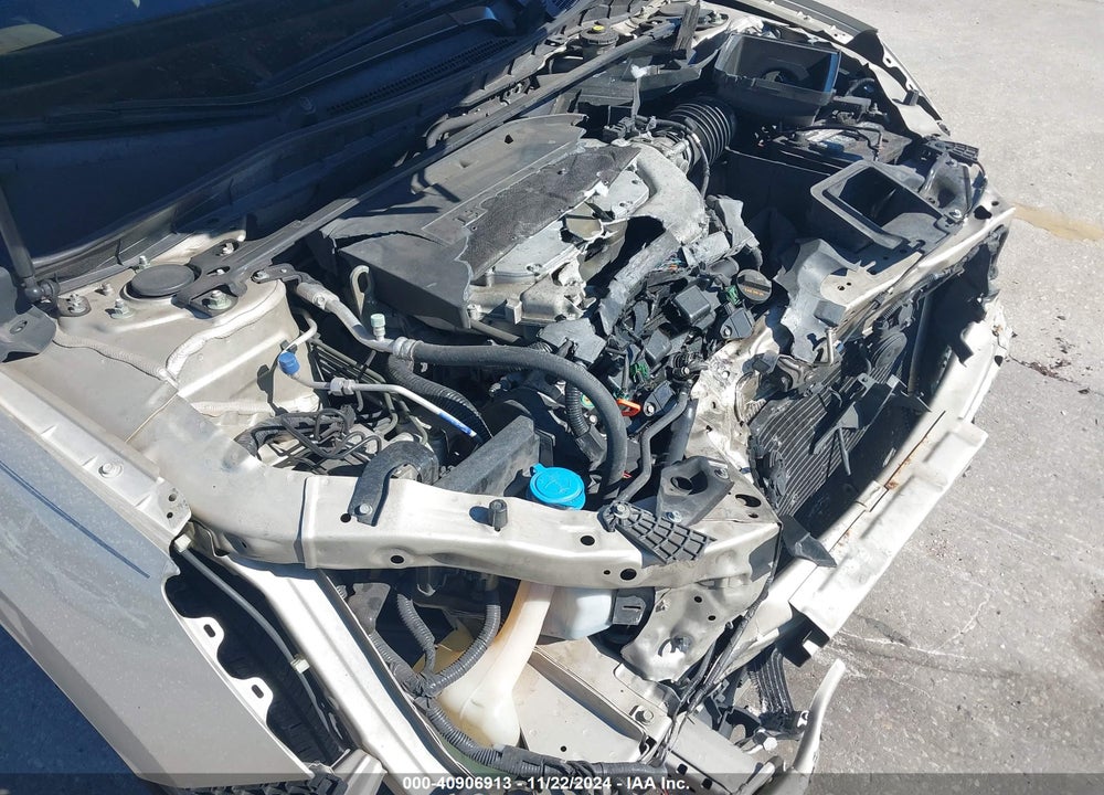 2015 HONDA ACCORD EX-L V-6 VIN: 1HGCR3F88FA032636