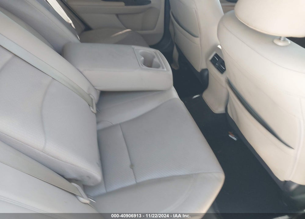 2015 HONDA ACCORD EX-L V-6 VIN: 1HGCR3F88FA032636