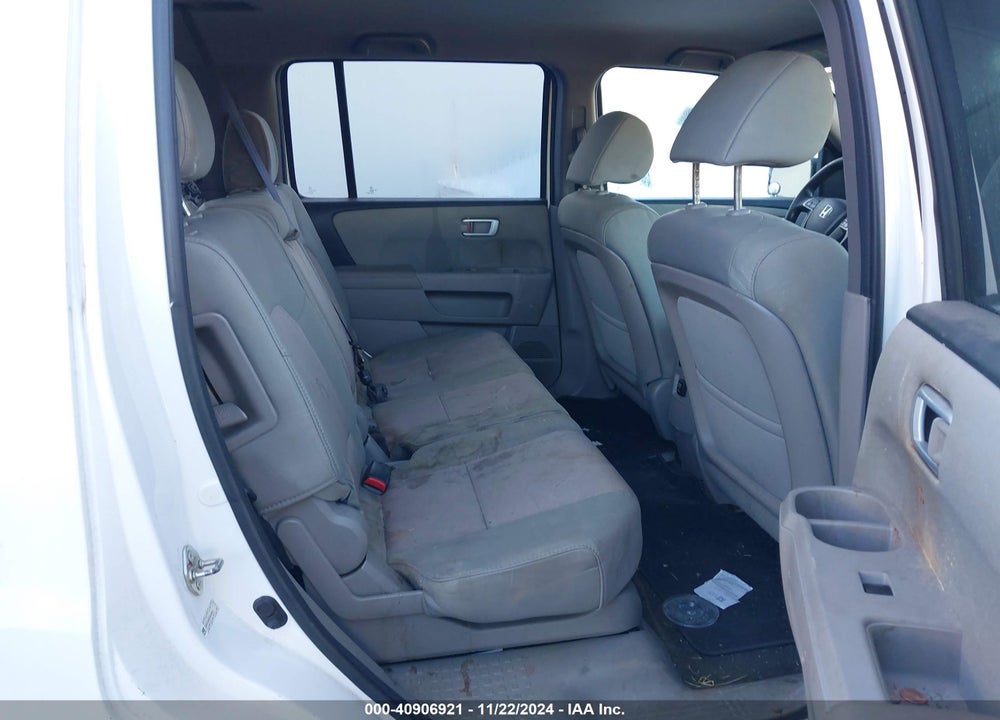 2014 HONDA PILOT EX VIN: 5FNYF3H46EB016013