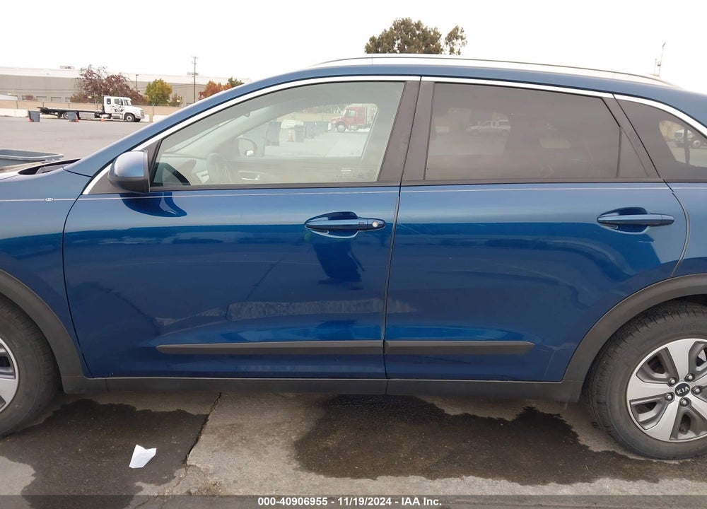 2019 KIA NIRO LX VIN: KNDCB3LCXK5335092