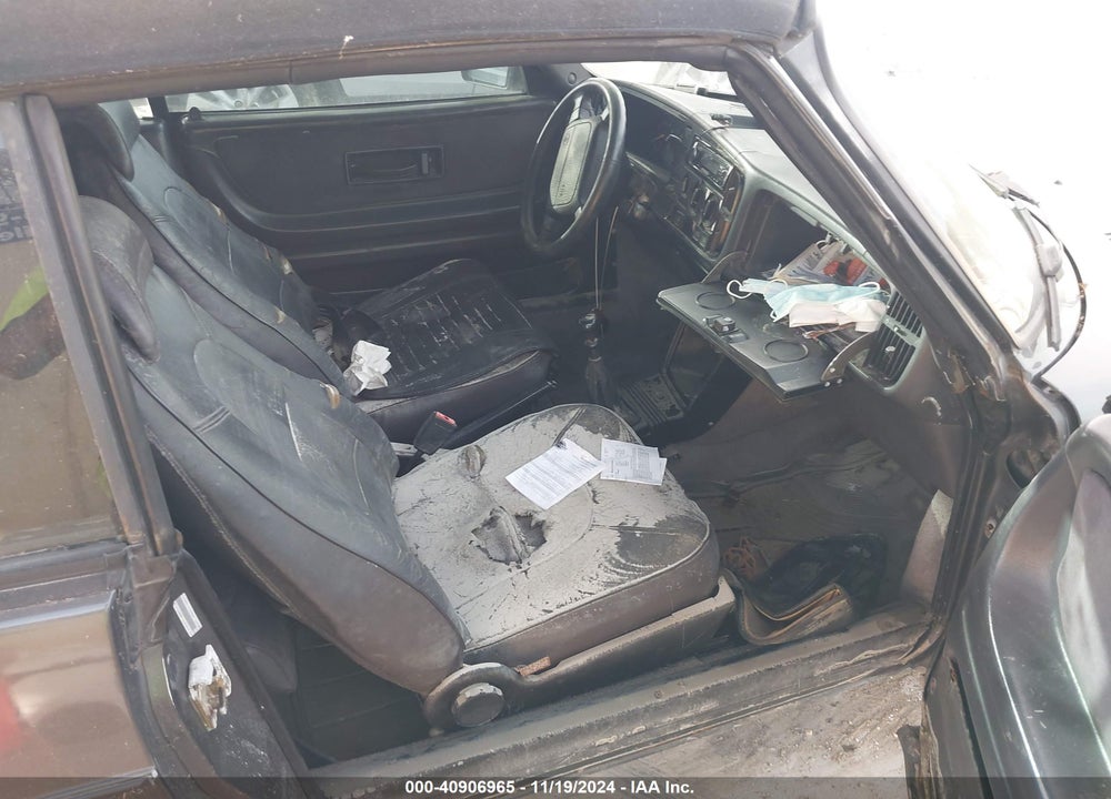 1990 SAAB 900 VIN: YS3AL75L3L7004636