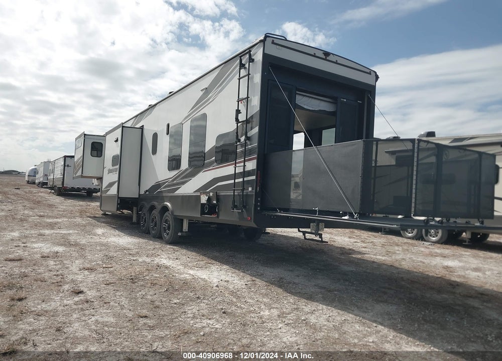 2022 GRAND DESIGN MOMENTUM TRAVEL TRAILER VIN: 573FM4538N1121250