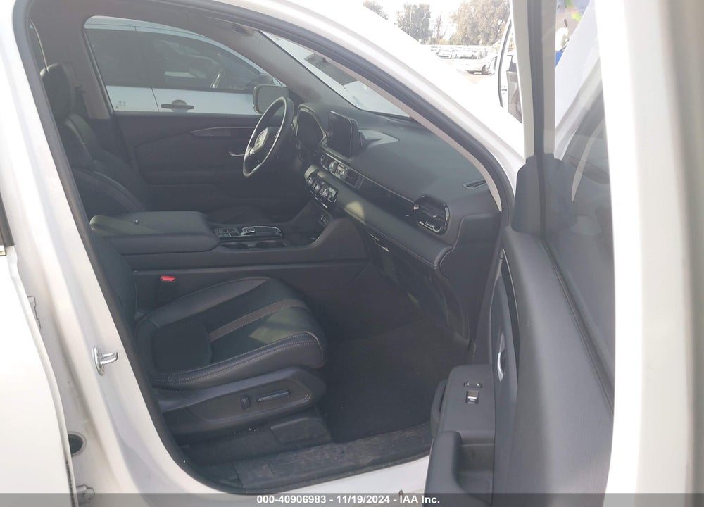 2023 HONDA PILOT VIN: 5FNYG1H5XPB037931