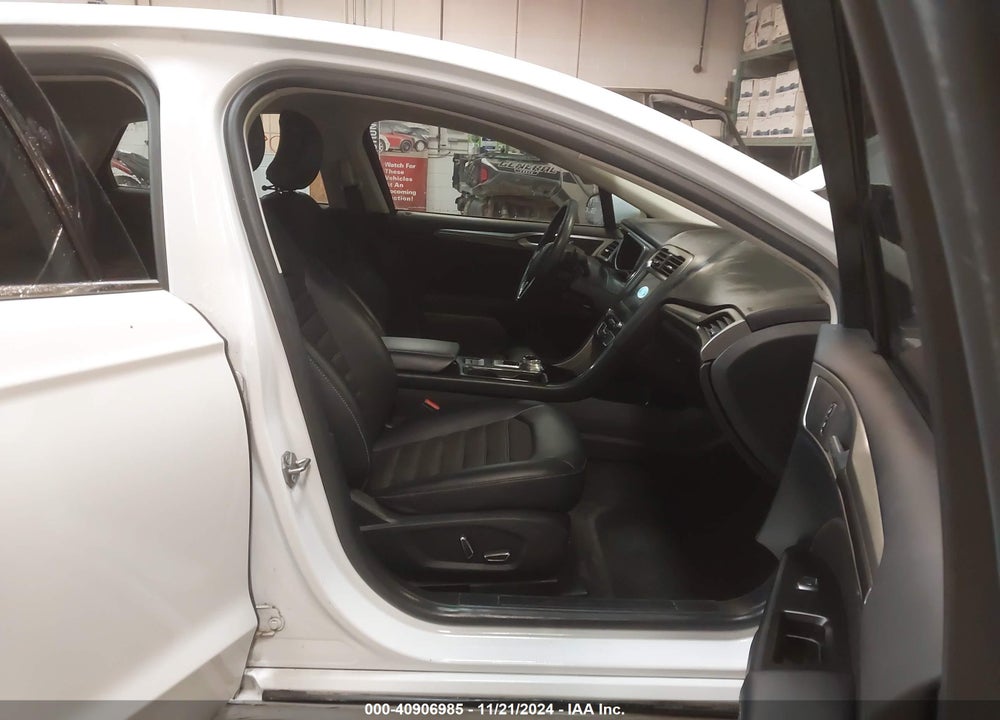 2017 FORD FUSION SE VIN: 3FA6P0HD2HR377315