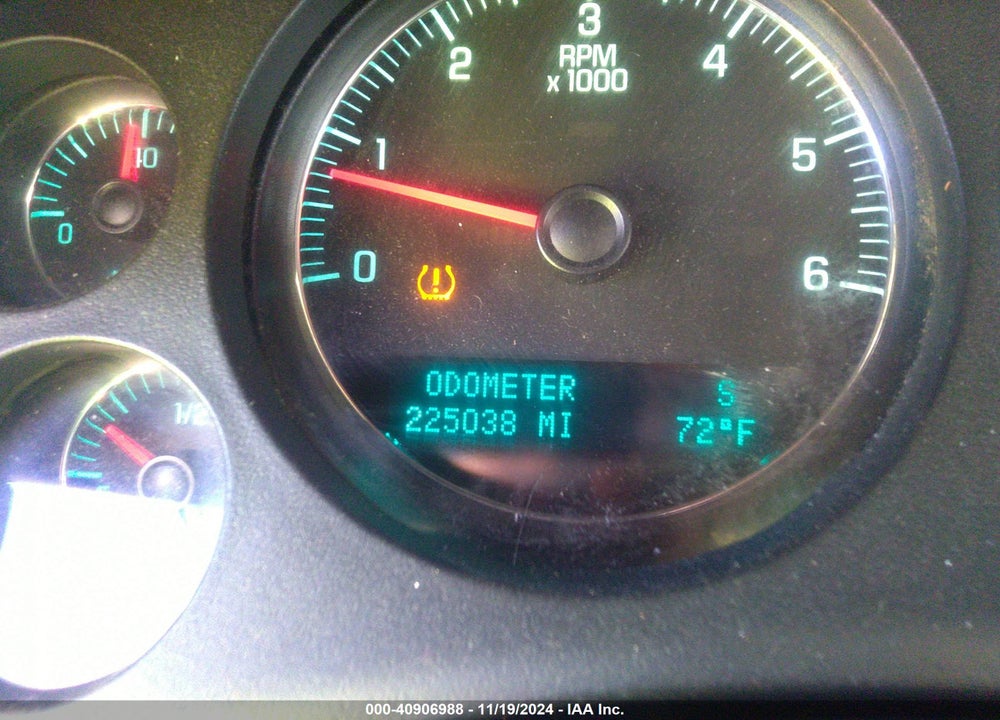 2009 CHEVROLET TAHOE POLICE VIN: 1GNEC030X9R221016