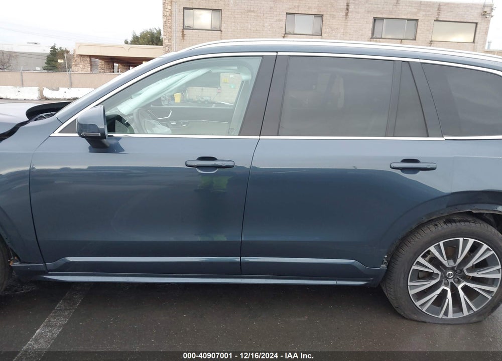 2020 VOLVO XC90 T5 MOMENTUM 7 PASSENGER VIN: YV4102PK0L1541357