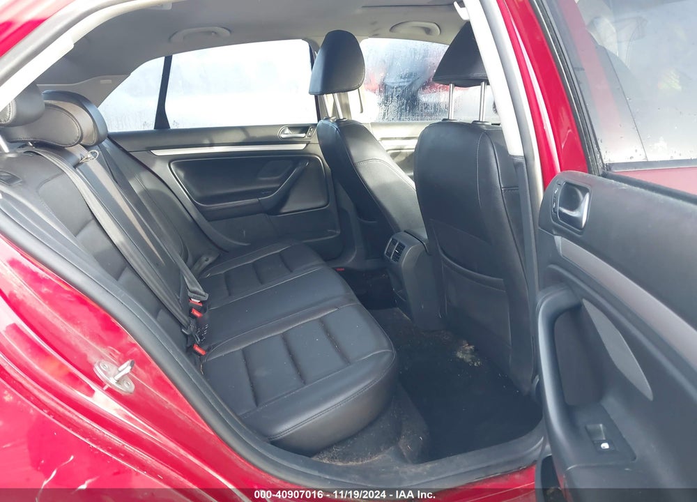 2010 VOLKSWAGEN JETTA LIMITED EDITION VIN: 3VWRZ7AJXAM144812