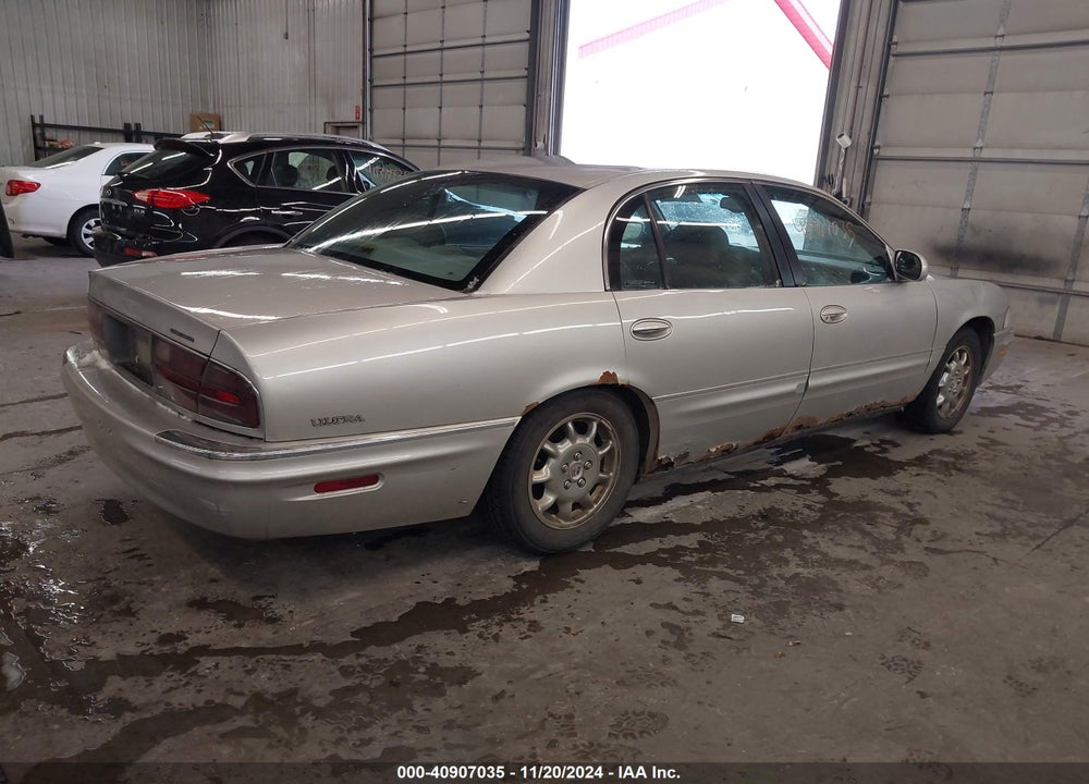 2000 BUICK PARK AVENUE ULTRA VIN: 1G4CU5216Y4124925