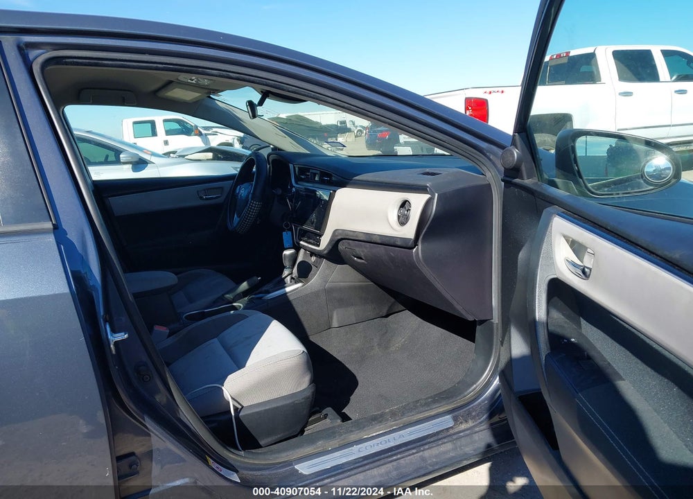 2017 TOYOTA COROLLA VIN: 5YFBURHE7HP592094