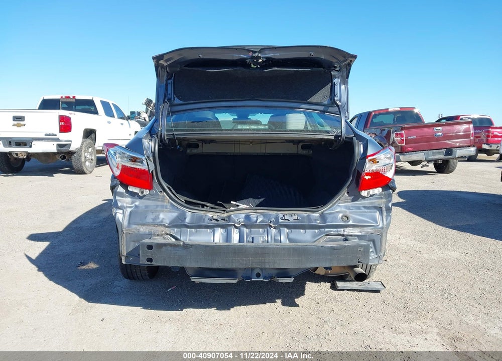 2017 TOYOTA COROLLA VIN: 5YFBURHE7HP592094