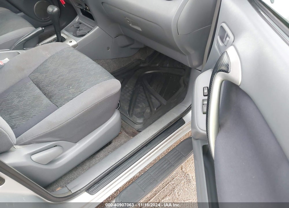 2003 TOYOTA RAV4 VIN: JTEHH20V136071854