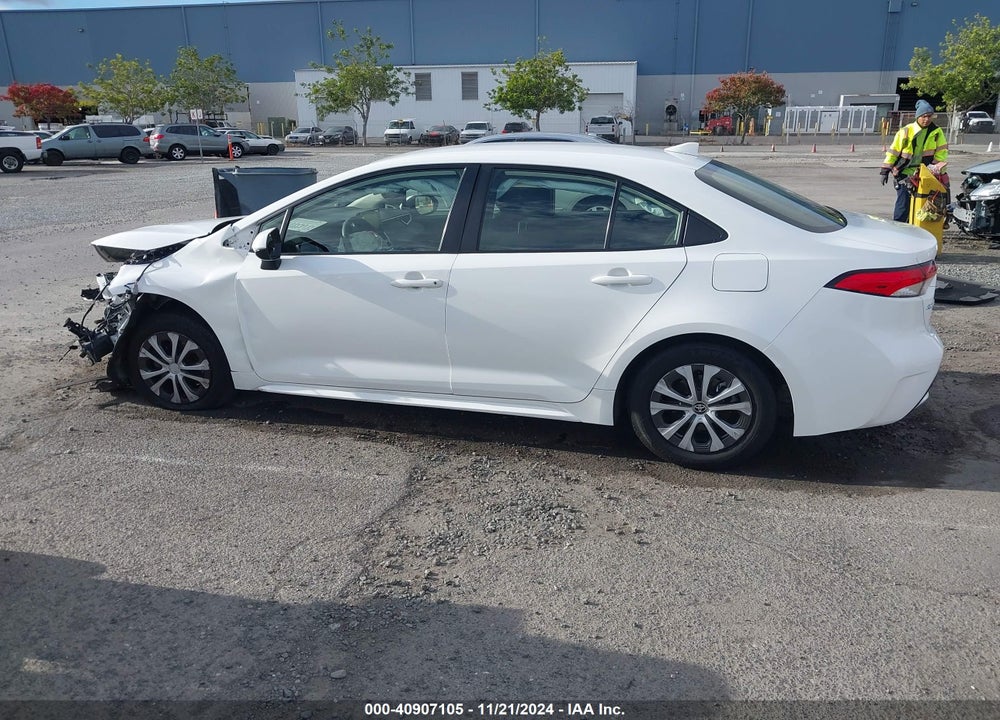 2022 TOYOTA COROLLA HYBRID LE VIN: JTDEAMDE9N3001007