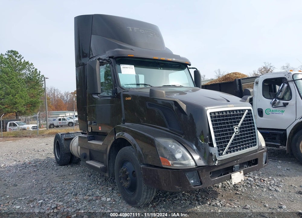 2014 VOLVO VN VNL VIN: 4V4N39EG9EN156043