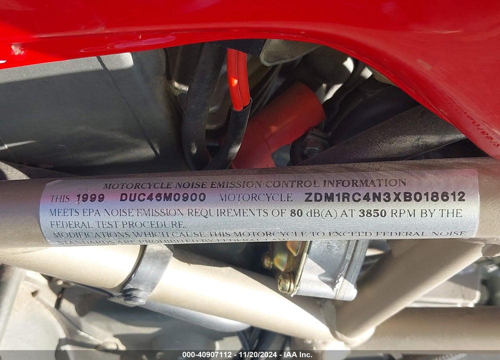 1999 DUCATI M900 VIN: ZDM1RC4N3XB018612