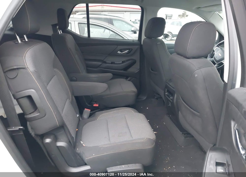 2018 CHEVROLET TRAVERSE 1LT VIN: 1GNERGKW2JJ279315