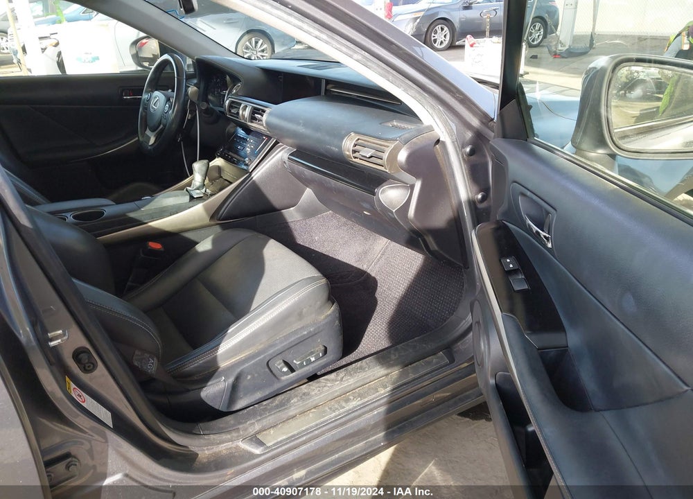 2014 LEXUS IS 250 VIN: JTHBF1D24E5029843
