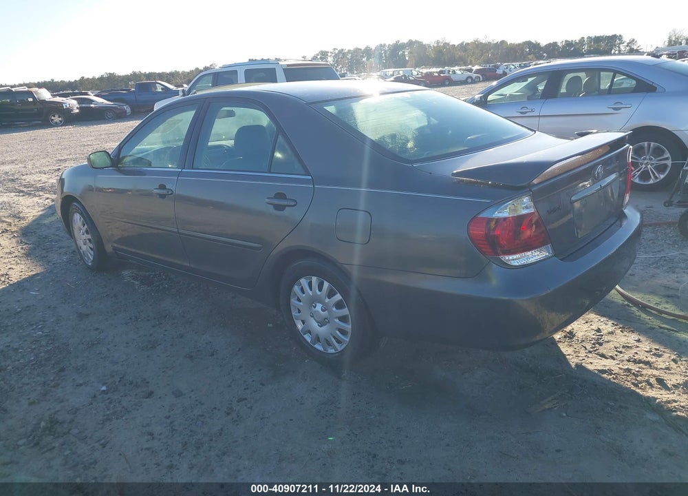 2005 TOYOTA CAMRY SE VIN: 4T1BE30K15U531247
