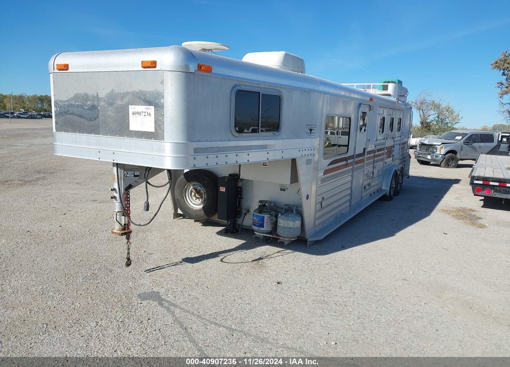 2002 4 STAR GOOSENECK VIN: 4FKPG252020020445