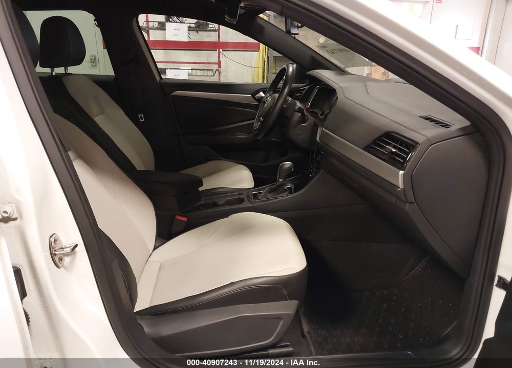 2019 VOLKSWAGEN JETTA 1.4T R-LINE/1.4T S/1.4T SE VIN: 3VWC57BU2KM098842