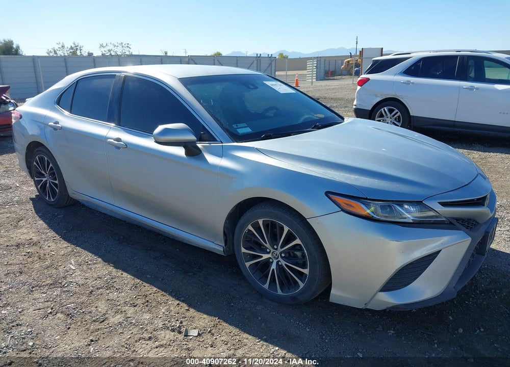 2018 TOYOTA CAMRY SE VIN: JTNB11HK5J3045447