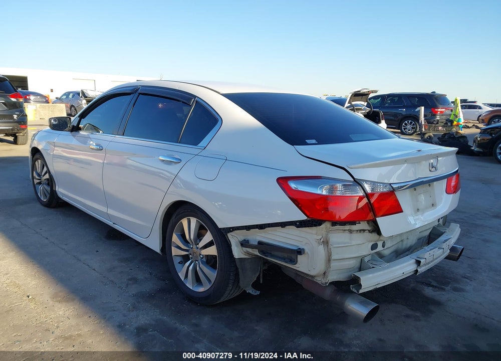 2013 HONDA ACCORD LX VIN: 1HGCR2F36DA084083