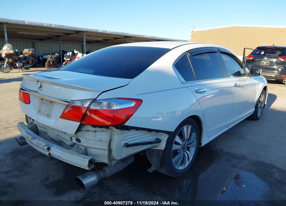 2013 HONDA ACCORD LX VIN: 1HGCR2F36DA084083