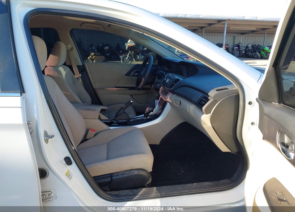2013 HONDA ACCORD LX VIN: 1HGCR2F36DA084083