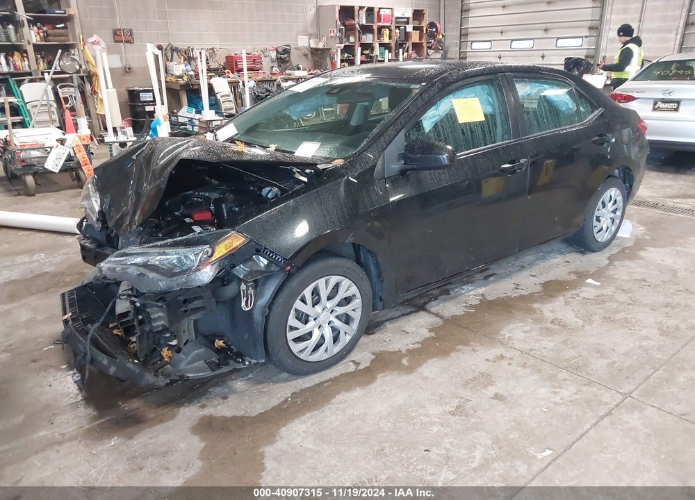2019 TOYOTA COROLLA LE VIN: 5YFBURHE1KP936445
