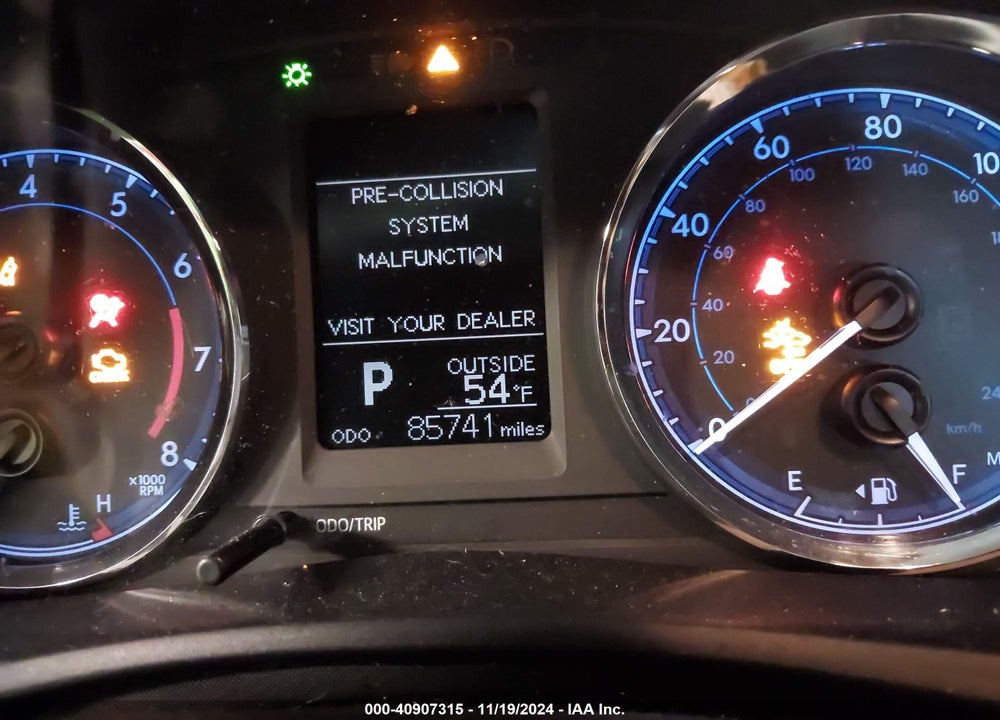 2019 TOYOTA COROLLA LE VIN: 5YFBURHE1KP936445